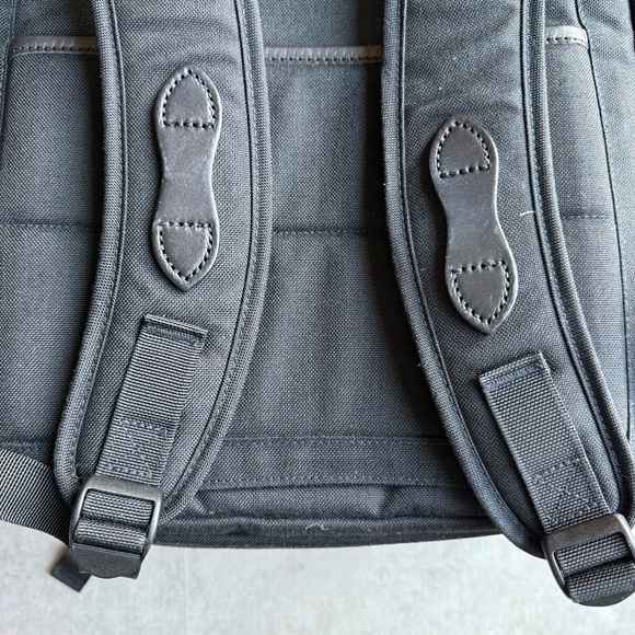 Filson Dryden backpack, 25.5L, Cordura nylon, Navy - Picture 4 of 13